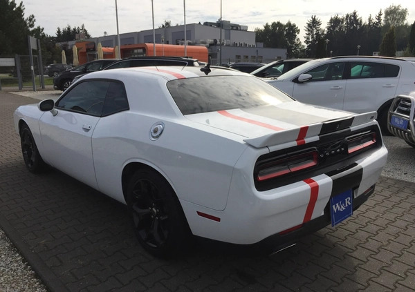 Dodge Challenger cena 94900 przebieg: 105500, rok produkcji 2017 z Rejowiec Fabryczny małe 154